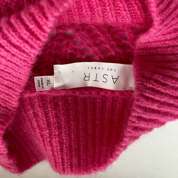 ASTR The Label Women Pointelle Sweater Cropped Long Slv Pink MAGENTA - Picture 6 of 11